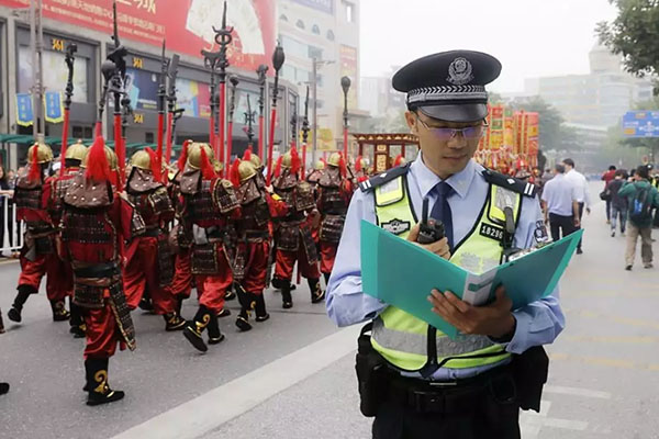 走近安全佛山代言人 | 禅城公安民警陈炳维