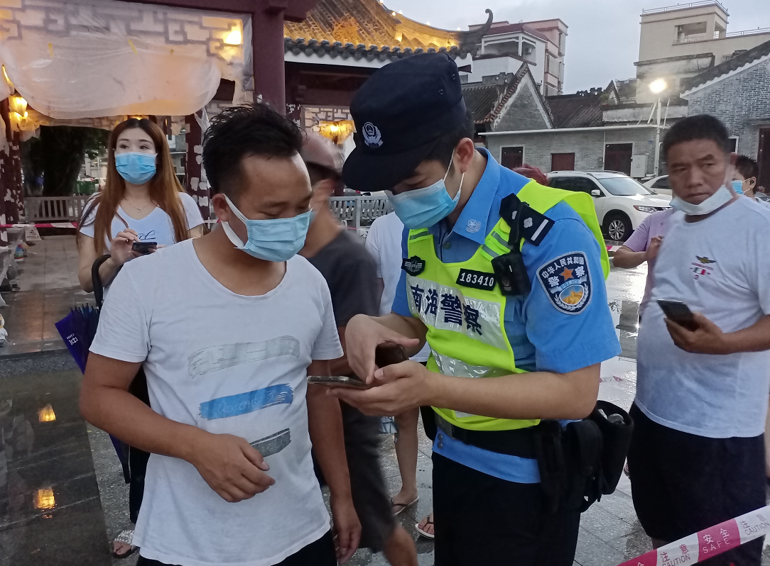 他是称职的人民警察，也是“不称职”的警爸