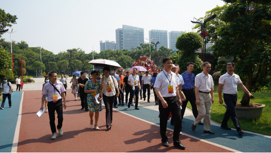 政协委员实地考察亚艺公园文华公园后提了哪些金点子