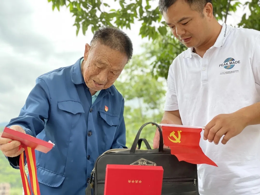 人物故事|走进红色岁月，传承红色基因