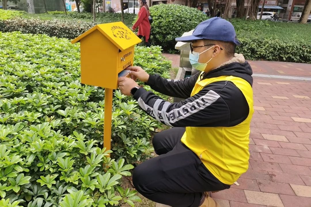 “黄马甲”上线！文明养犬志愿巡查在行动