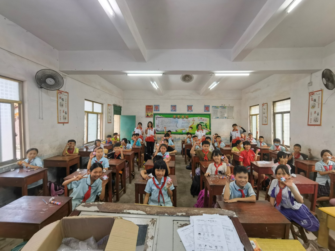 三下乡 | 马克思主义学院“星火扬雷队”：弘扬五四精神，闪耀青春之光