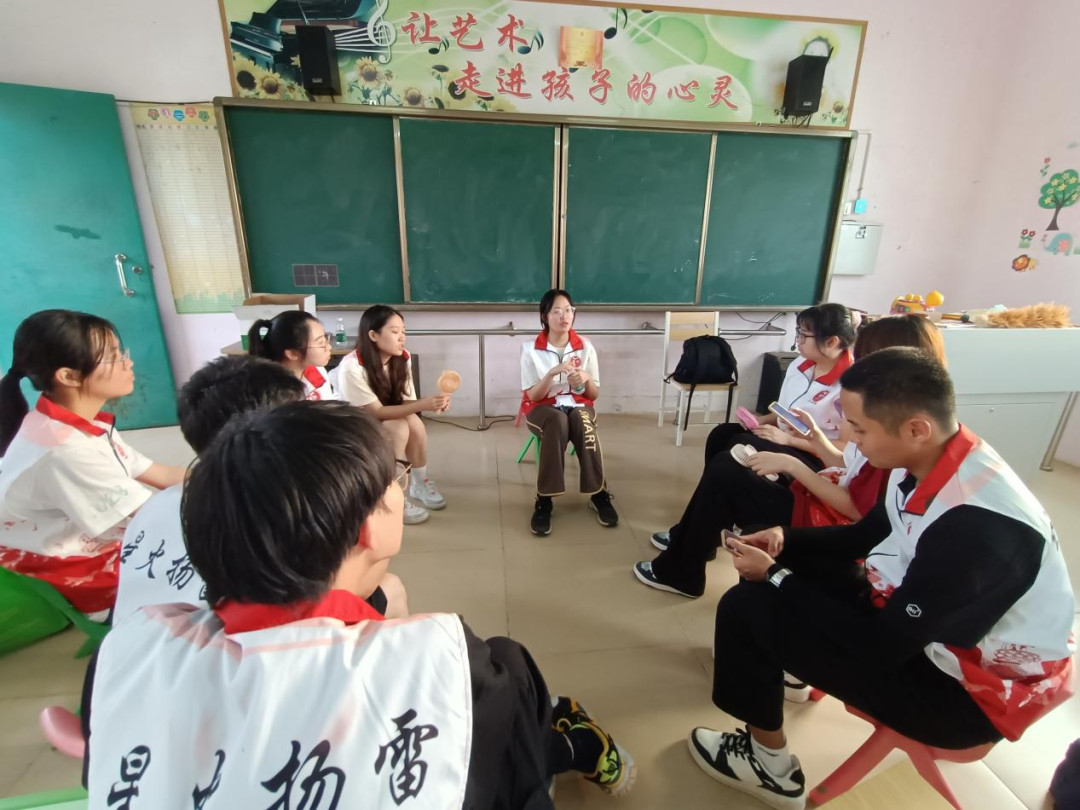 三下乡 | 马克思主义学院“星火扬雷队”：游园活动增乐趣，寓教于乐促成长