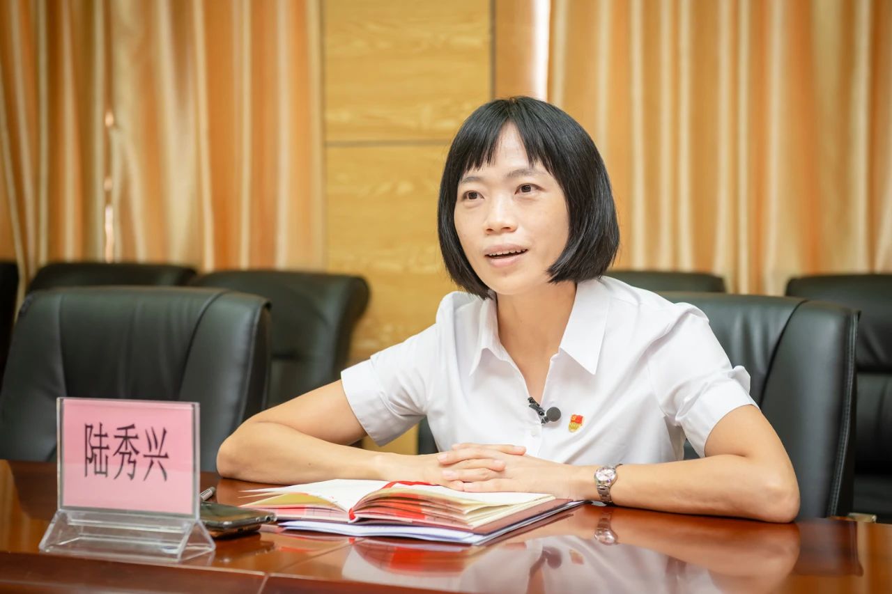 点赞走起！佛山“邻家姐姐”入围“中国好人榜”候选！