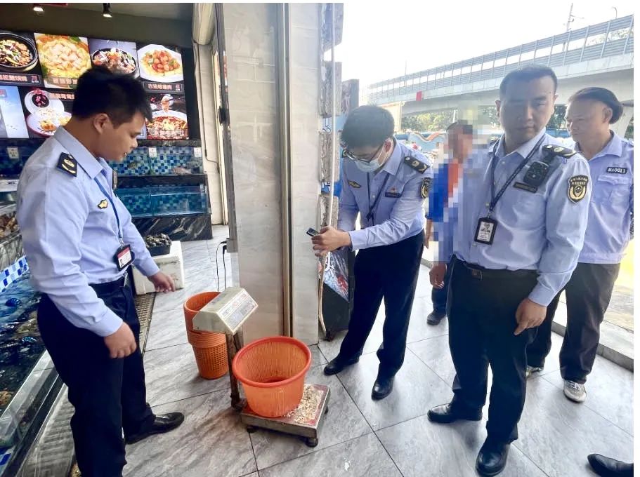 查“鬼秤”、护民生！顺德市场监管部门严厉打击“短斤少两”行为！