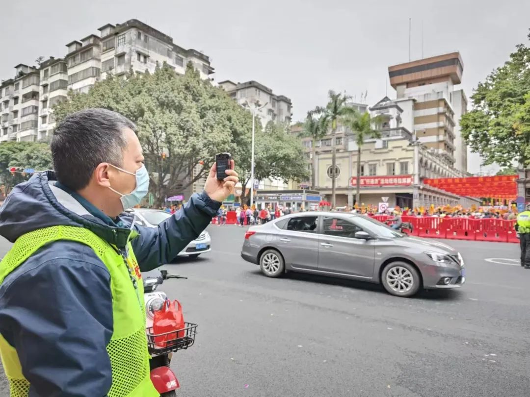 热线连心，网格守护，指挥调度——佛山“行通济”盛况背后，“智慧大脑”在行动