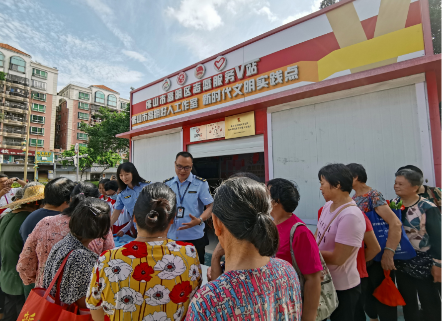 守好群众“养老钱”！高明开展保健食品“护老防骗”宣传活动