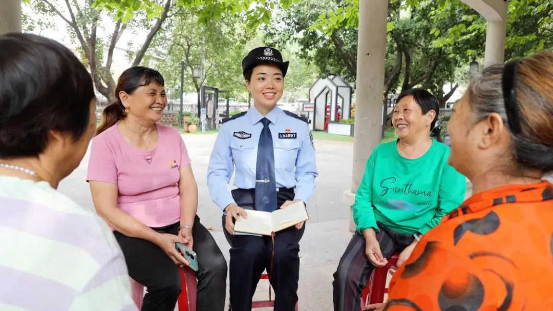 佛山这位“好闺女”，用青春书写警民情深