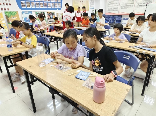 市科协、市图书馆联合举办少年儿童科普系列活动