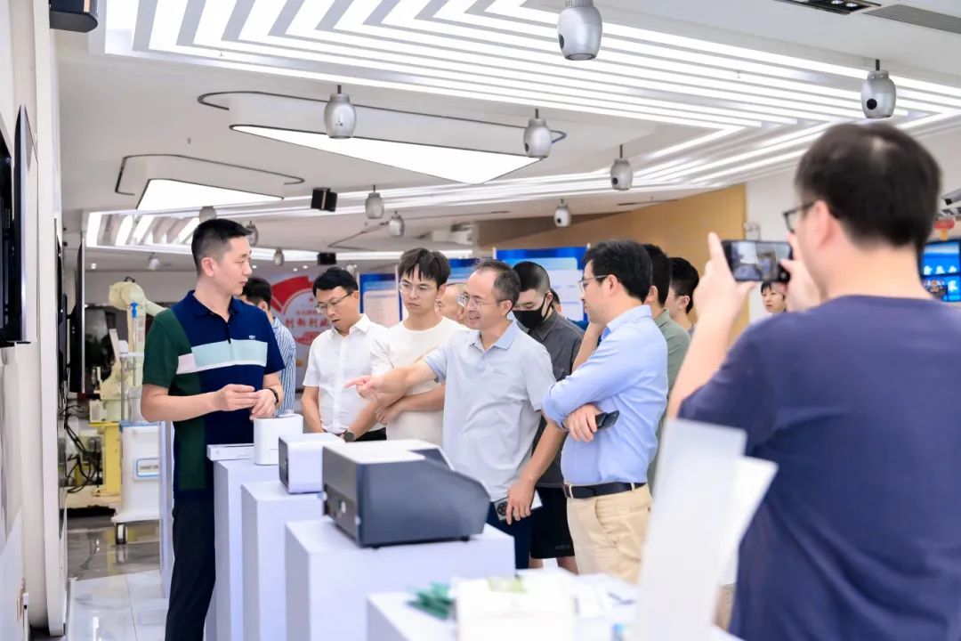 港澳青年看祖国暨香港青年科学家“佛山行”活动成功举办