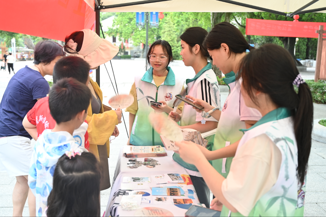 佛山大学法学院法润凤城实践队｜绿美实践为潮州湘桥注入青春绿意