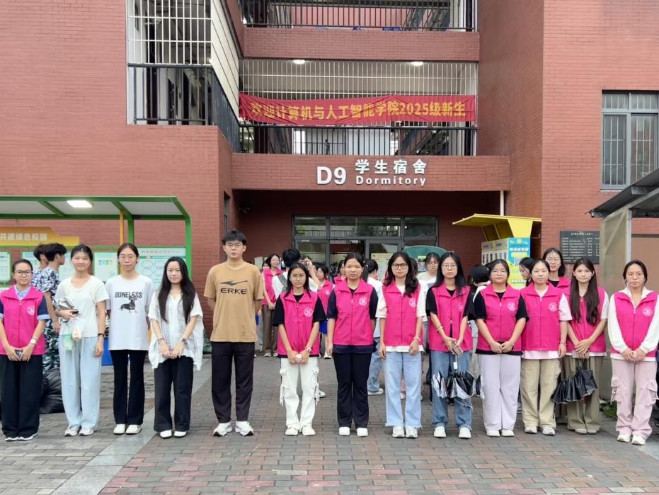 佛山大学人文学院基层党支部开展爱国卫生运动 ——推动作风建设常态化