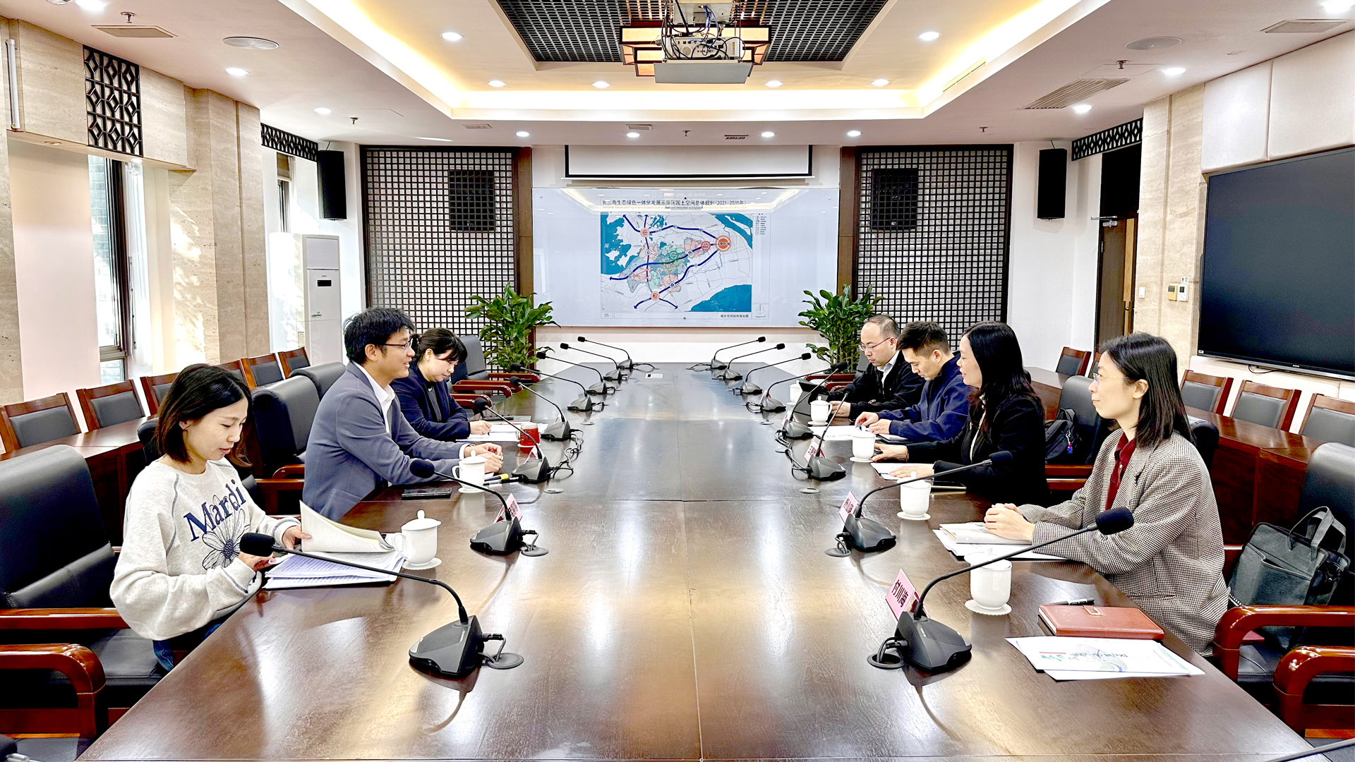 学习长三角实践经验 深化粤港澳区域协同——市发改局赴长三角调研