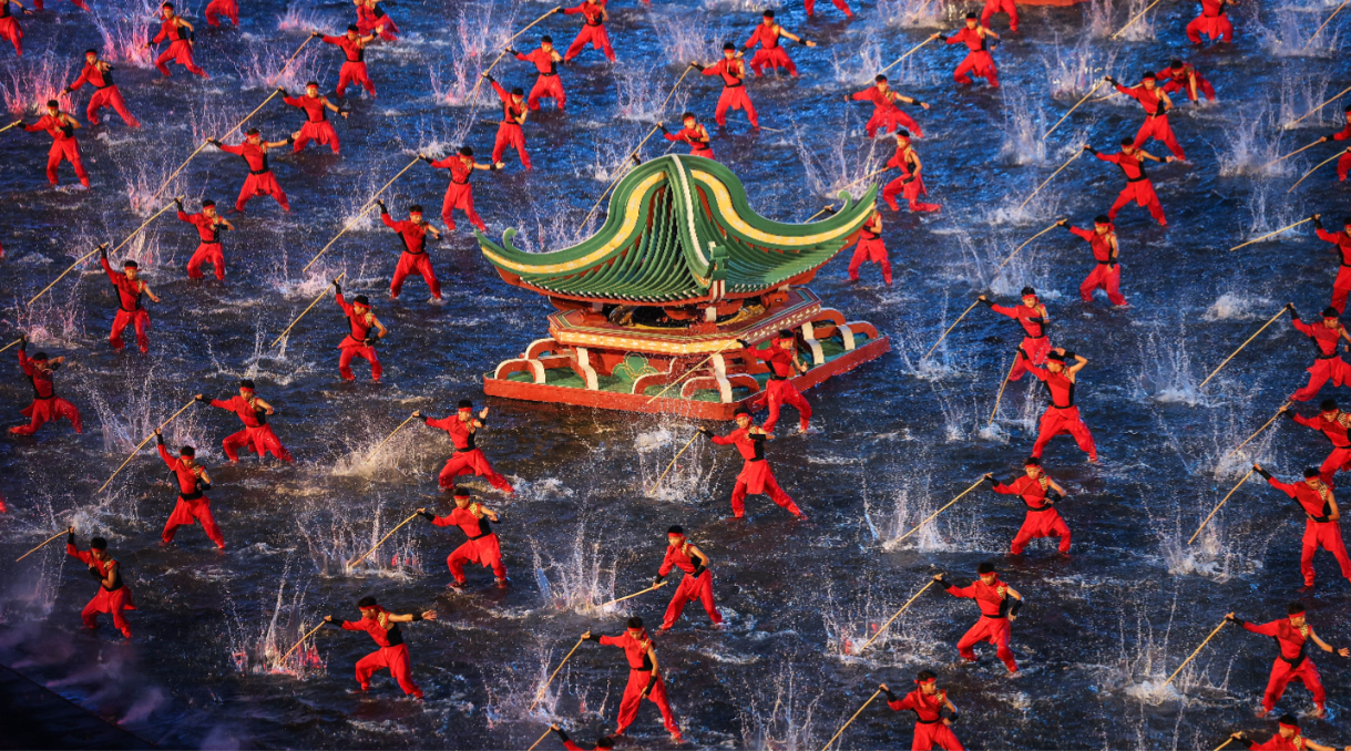 佛山功夫闪耀全运！咏春表演、功夫鳌鱼点燃开幕式