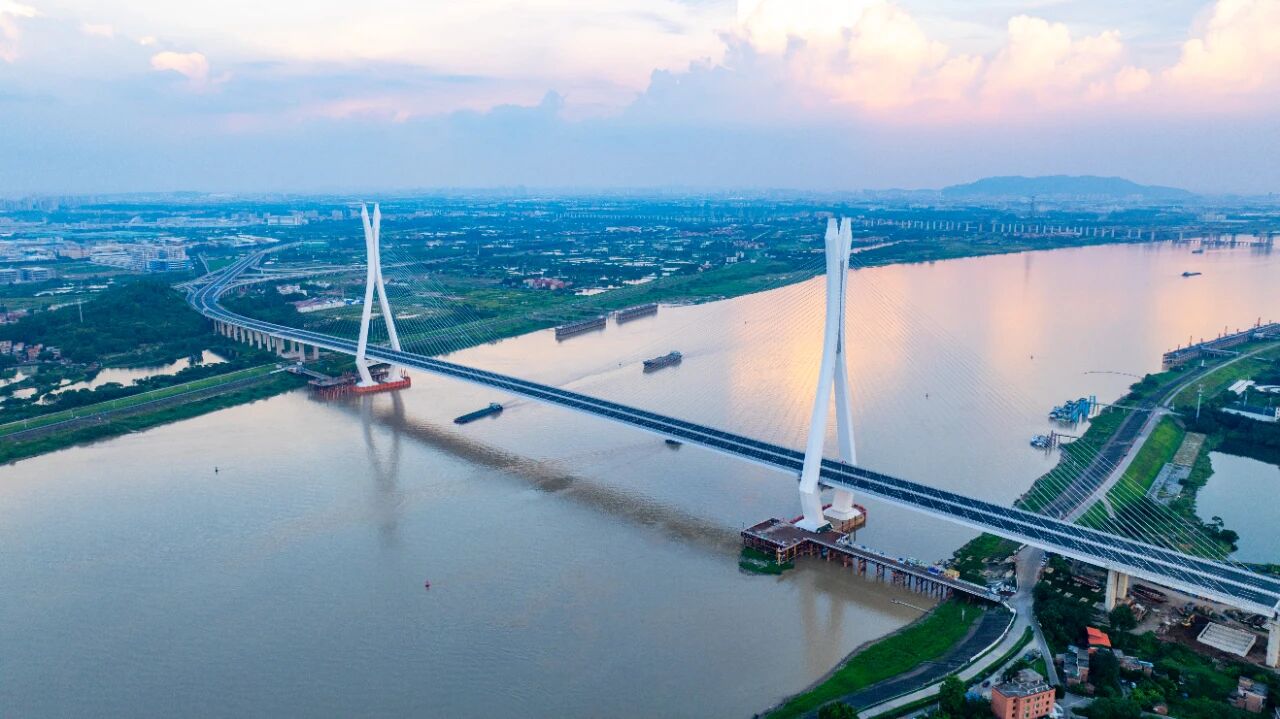 喜报！佛山市富龙西江特大桥入选全国十大最美桥梁！