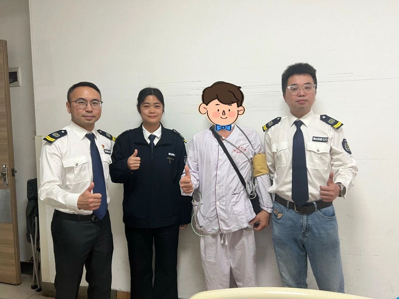 惊心动魄10分钟！佛山街头，一场生命接力救回快递小哥